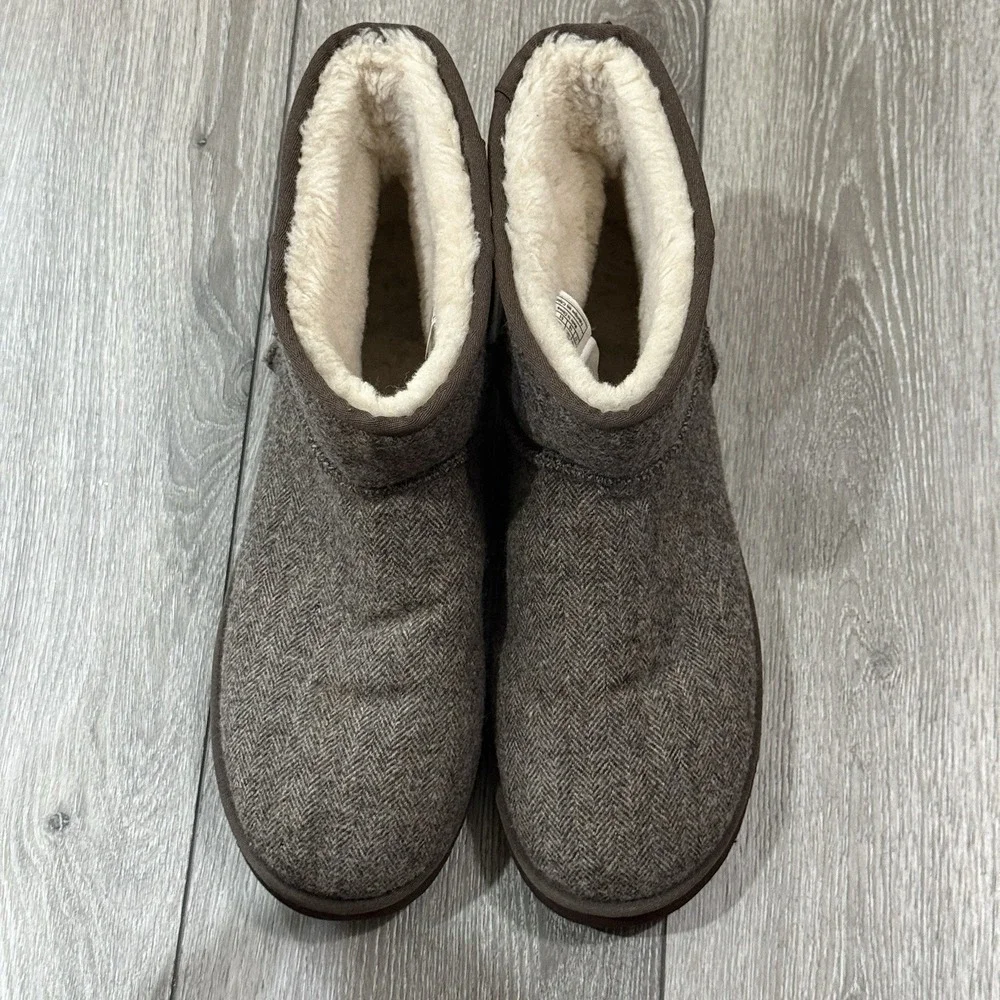 UGG pre owned